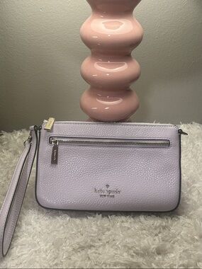 ✨Live Show Listing✨ kate spade Lilac Leather Wristlet